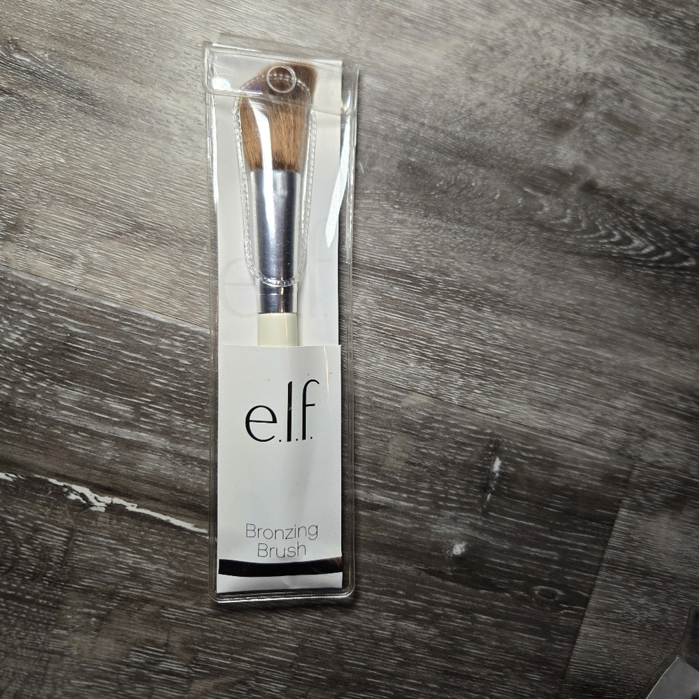 E.L.F. COSEMTIC LOT - Picture 5 of 7